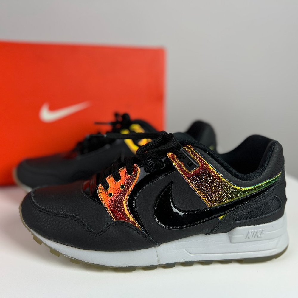 Nike Air Pegasus 89 Special Edition Iridescent Shoe - Size 6.5